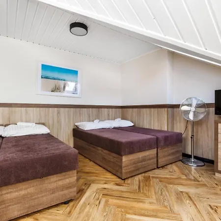 Wielorybek בית הארחה 3*