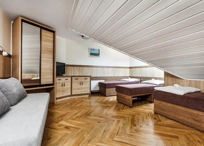 招待所 Wielorybek 3*